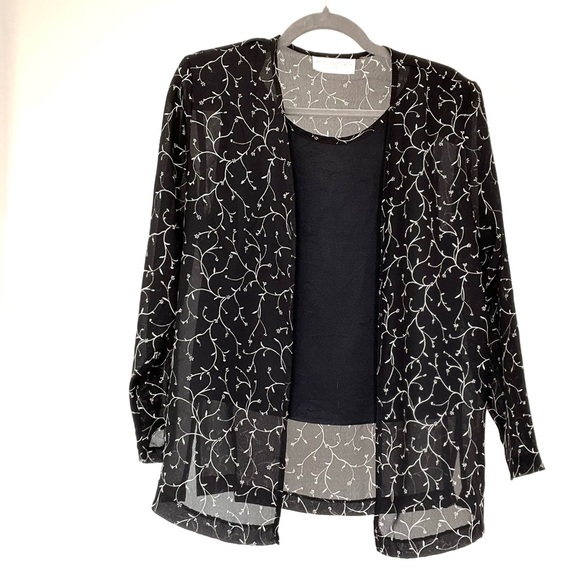 EUC Black 2 in 1 Shirt Blouse - Picture 4 of 6